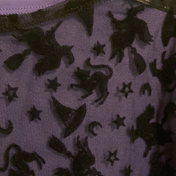 Bio world merchandising caped spell top size S - Picture 6 of 9